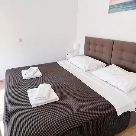Giovanni Aero Apartment Mandre