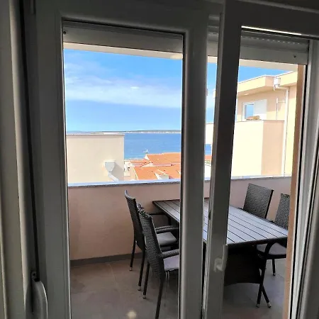 Giovanni Aero Apartment Mandre