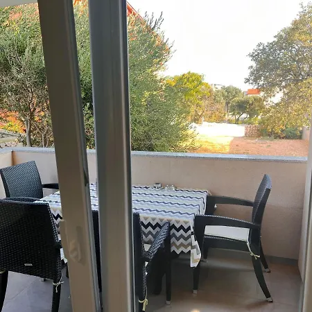 Apartment Giovanni Aero