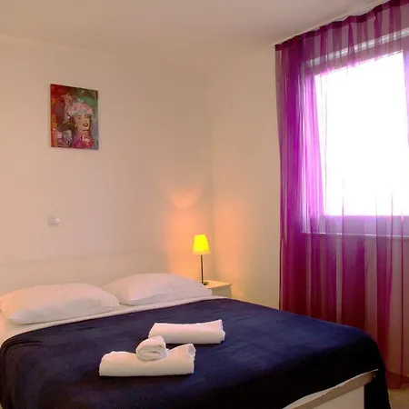 Giovanni Aero Apartment *