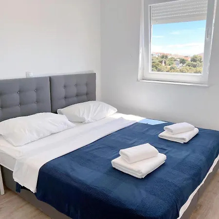 Giovanni Aero Apartment Mandre