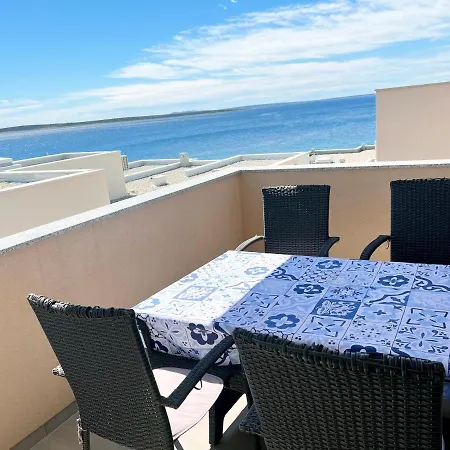 Giovanni Aero Apartment Mandre